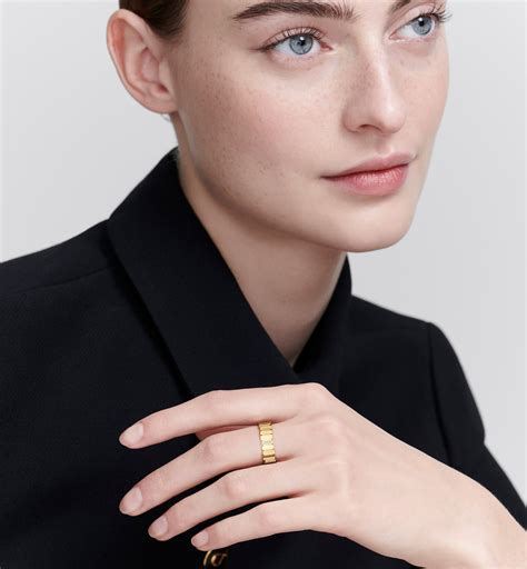 dior ring preis|dior ring used.